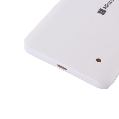 Nokia Lumia 640 Uyumlu Arka Kapak Beyaz - Thumbnail